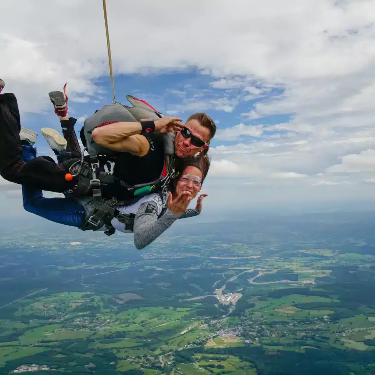 Le parachutisme pour tous au coeur des ardennes chez Skydive Spa